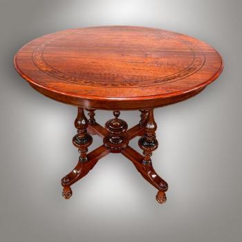 Kulatý stůl Kulatý stůl