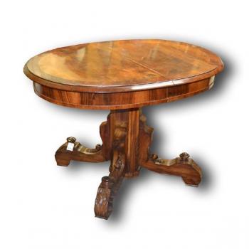 Oválný jídelní stůl Oválný jídelní stůl